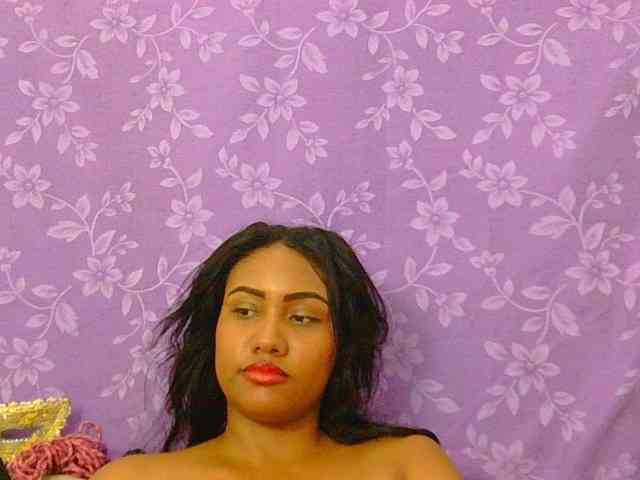 minabigboobs webcam