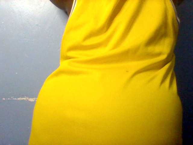 le modèle Sweetbooby est en webcam porno dans un show sur le site bongacams, il possède les tags suivants: Ebony,Blonde,Trimmed