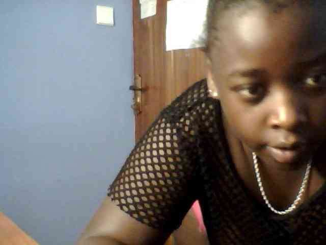 Model: Sweetbooby