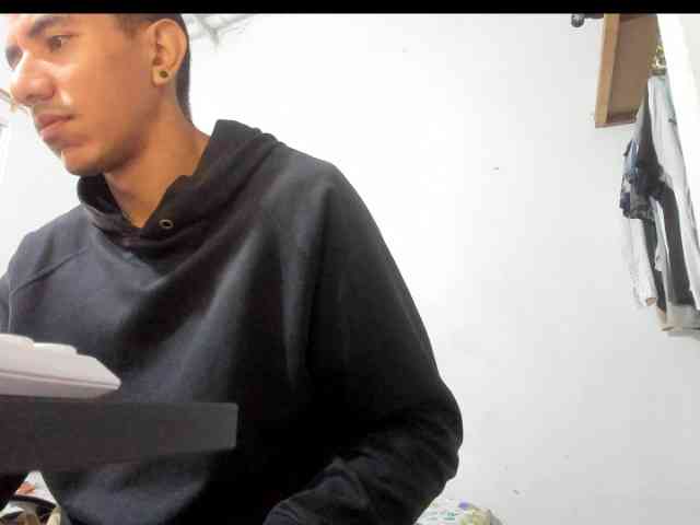 aquiles19 Sex Cam Show