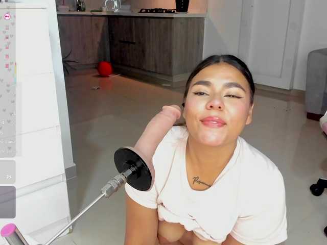 Alicethunder live on BongaCams