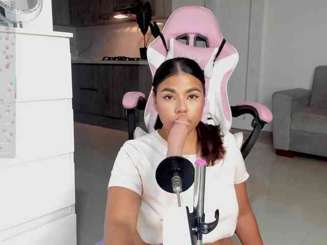 Alicethunder webcam