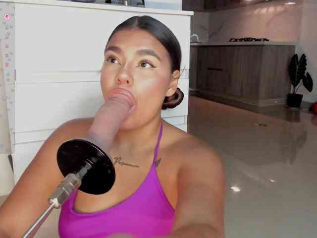 Alicethunder webcam