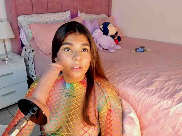 Alicethunder webcam