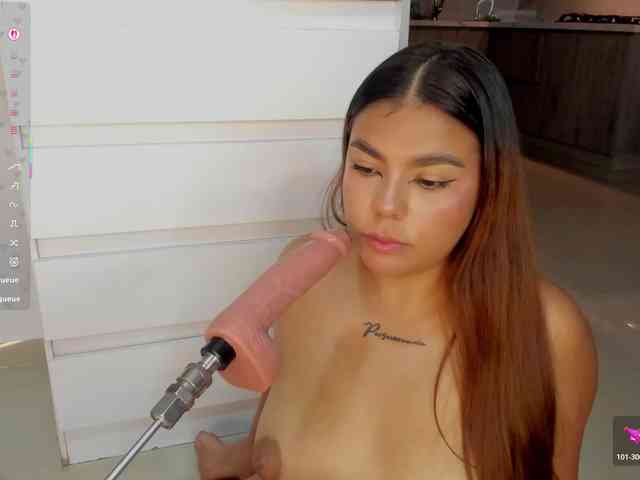 Alicethunder webcam