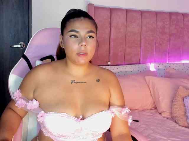 Alicethunder webcam