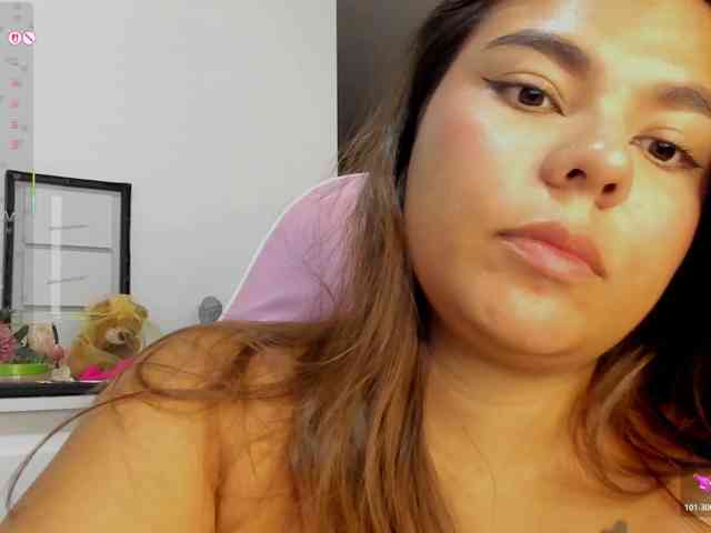 Alicethunder webcam
