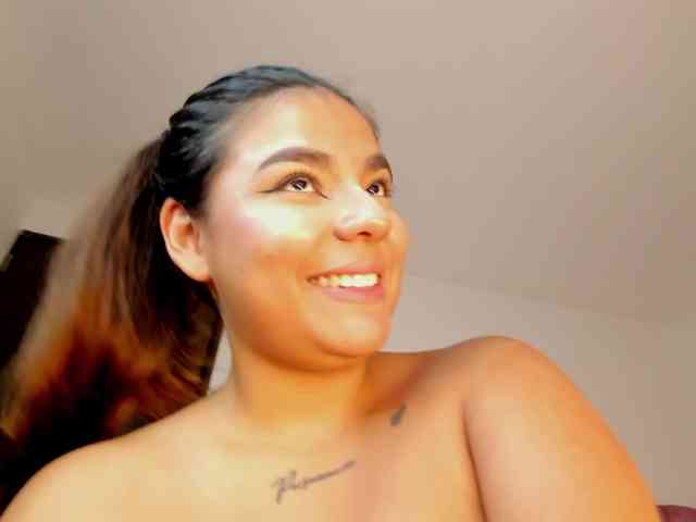 Alicethunder webcam
