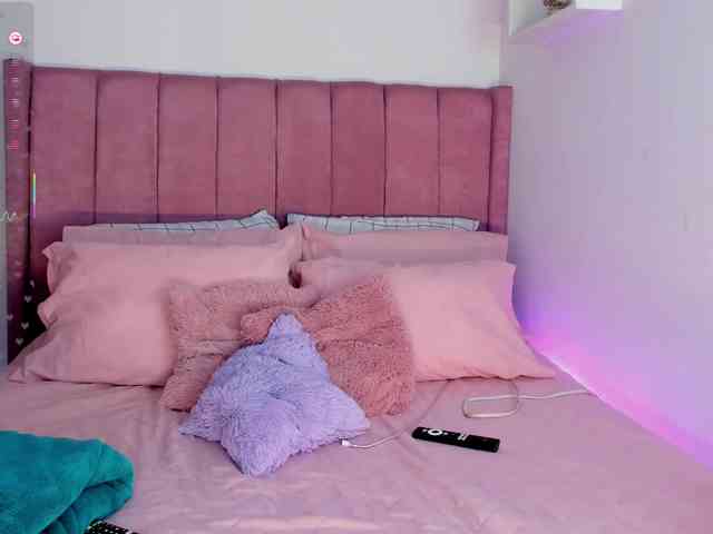 Alicethunder webcam