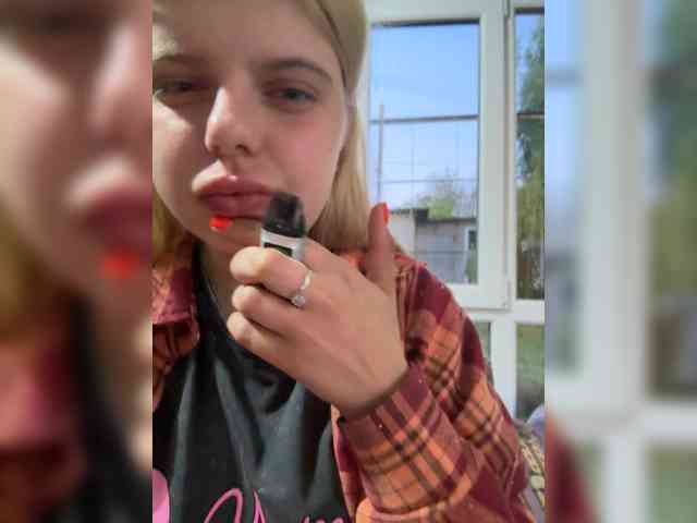vitaminka-cc webcam