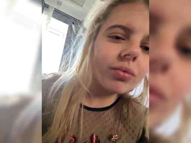 vitaminka-cc webcam