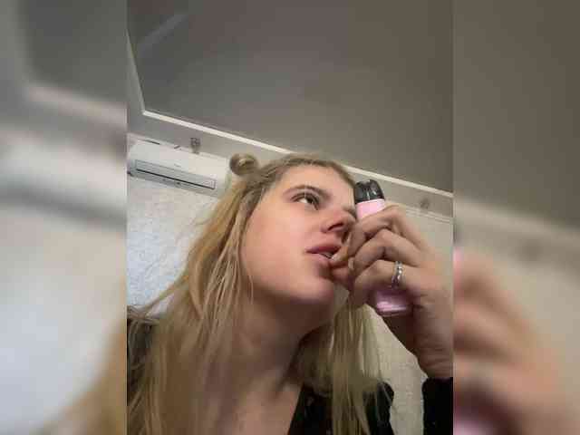 vitaminka-cc webcam