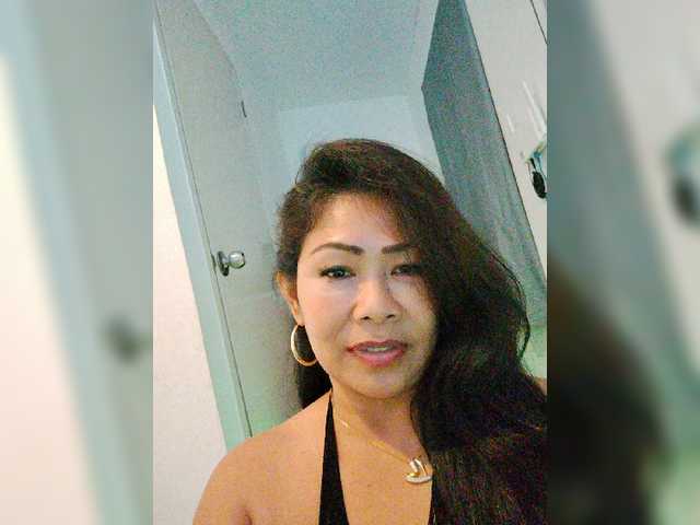 Asherramay live cam on BongaCams