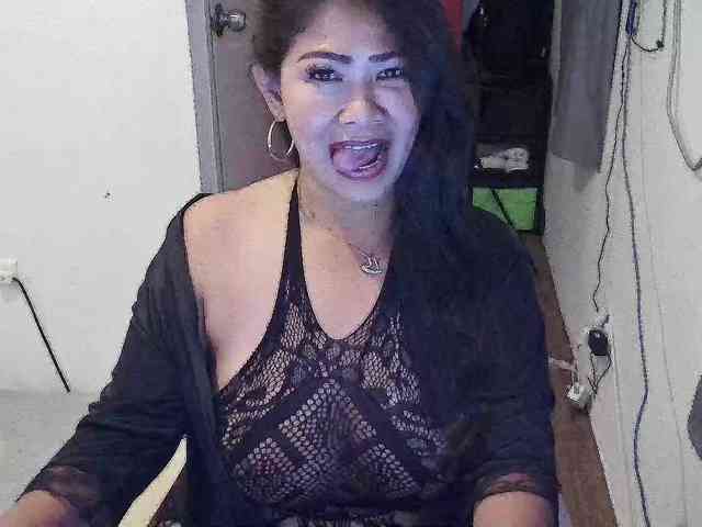 Asherramay Live Webcam on BongaCams