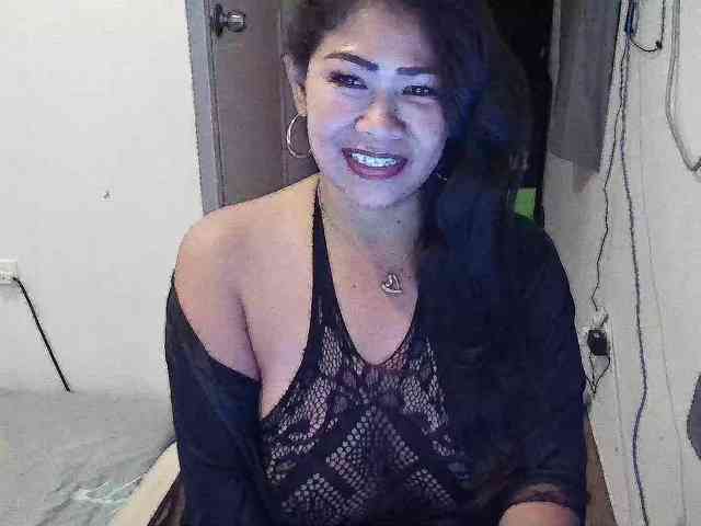 Asherramay Live Webcam on BongaCams