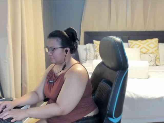 nicolebridge88 webcam