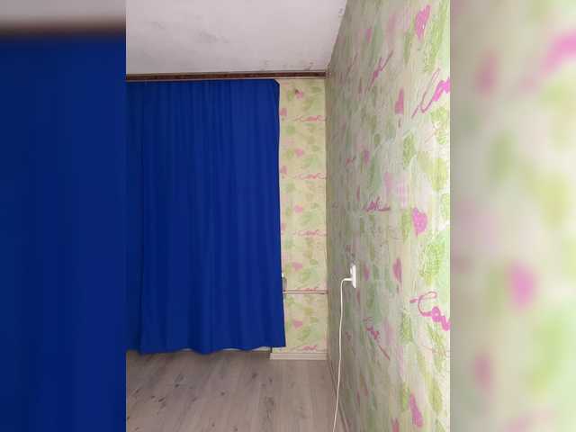 ElinaPantsoff live cam
