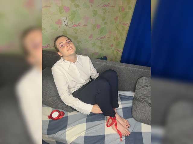 ElinaPantsoff live cam on BongaCams