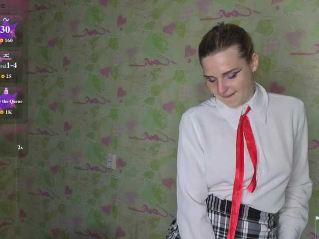 ElinaPantsoff live cam on BongaCams