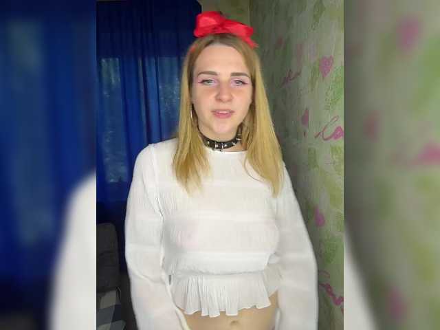 ElinaPantsoff live cam on BongaCams