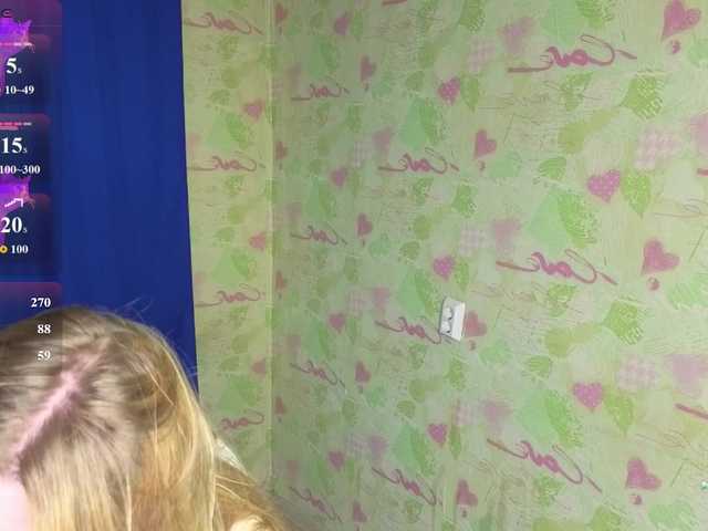ElinaPantsoff live cam on BongaCams