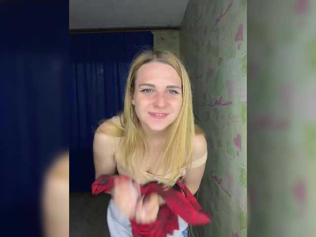 ElinaPantsoff live cam on BongaCams