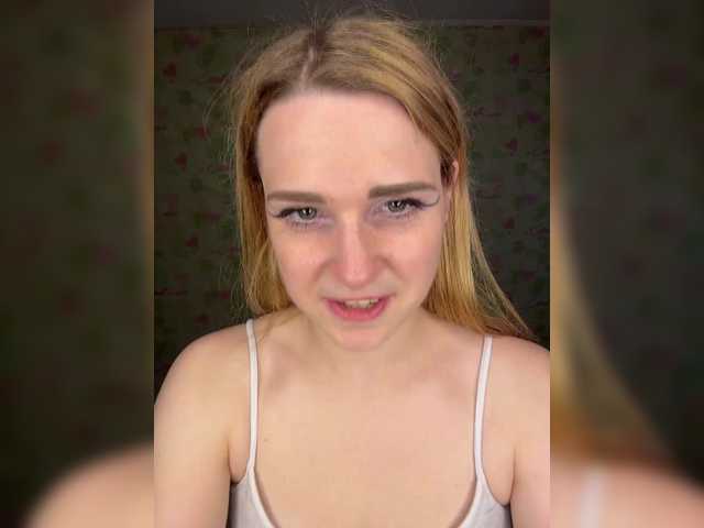 ElinaPantsoff live cam on BongaCams