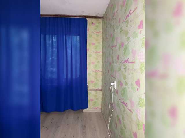 le modèle ElinaPantsoff est en webcam porno dans un show sur le site bongacams, il possède les tags suivants: White/Caucasian,Blonde,Trimmed