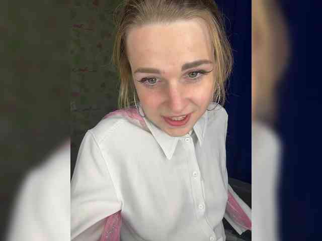 ElinaPantsoff webcam