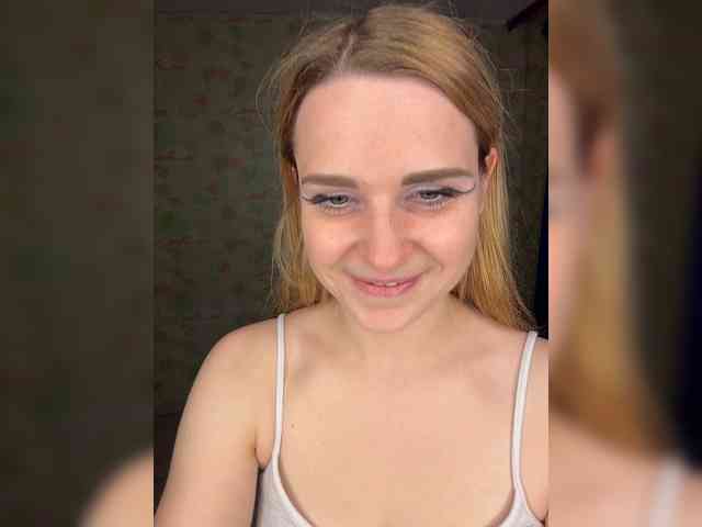 ElinaPantsoff webcam