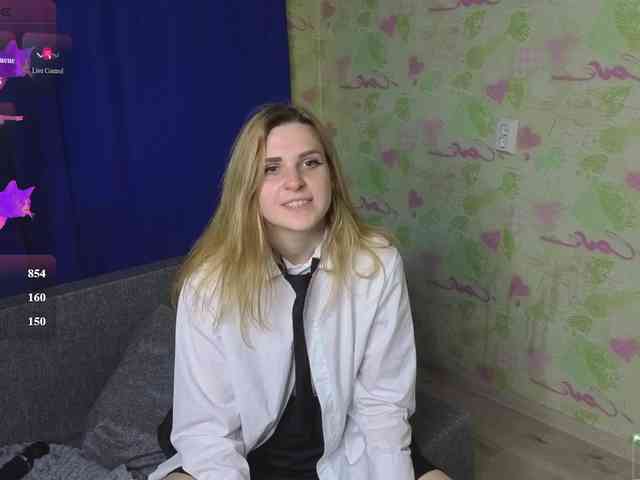 ElinaPantsoff webcam