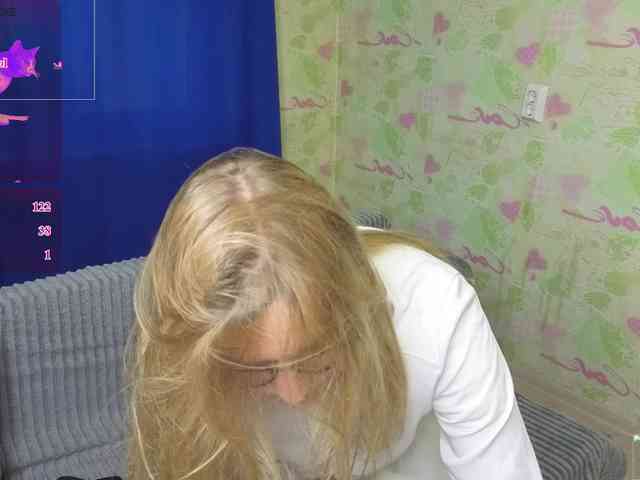 ElinaPantsoff webcam