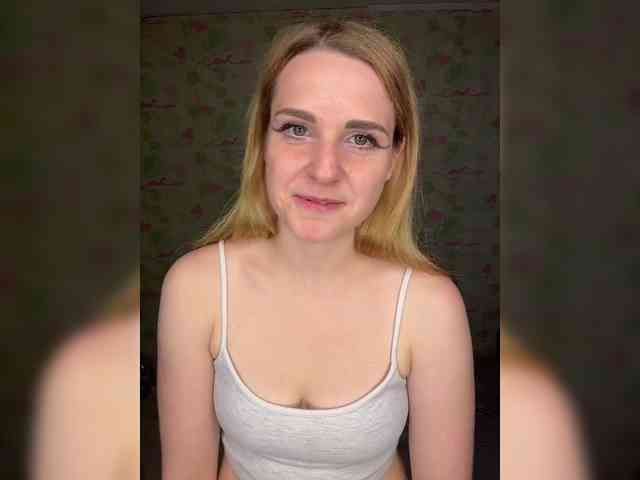 ElinaPantsoff webcam