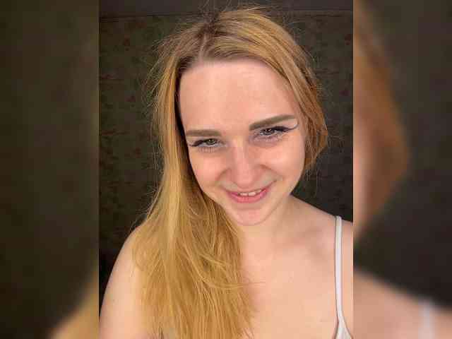 ElinaPantsoff webcam