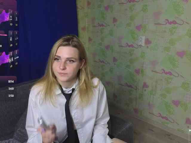 ElinaPantsoff webcam