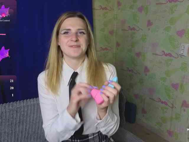 ElinaPantsoff webcam