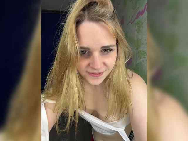 ElinaPantsoff webcam