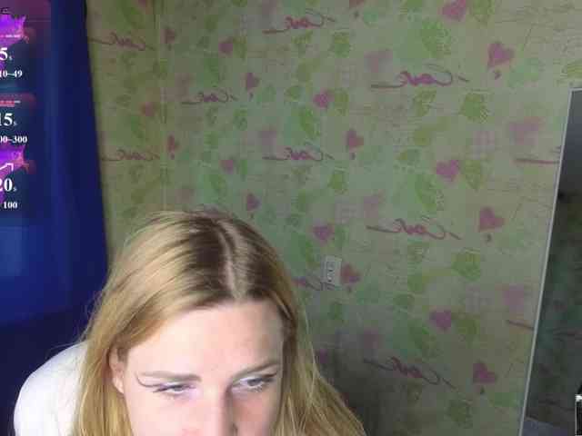 ElinaPantsoff webcam