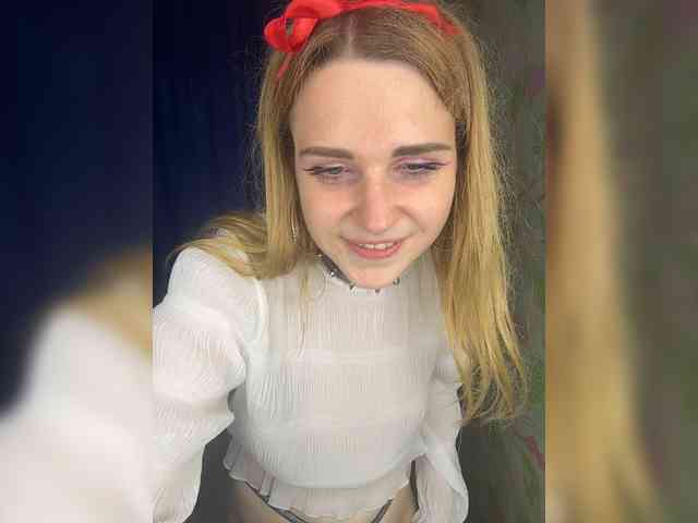 ElinaPantsoff webcam