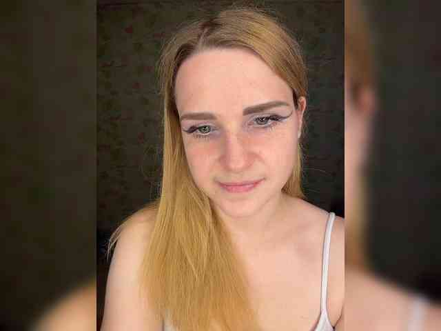 ElinaPantsoff webcam