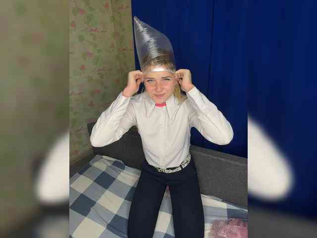 ElinaPantsoff webcam