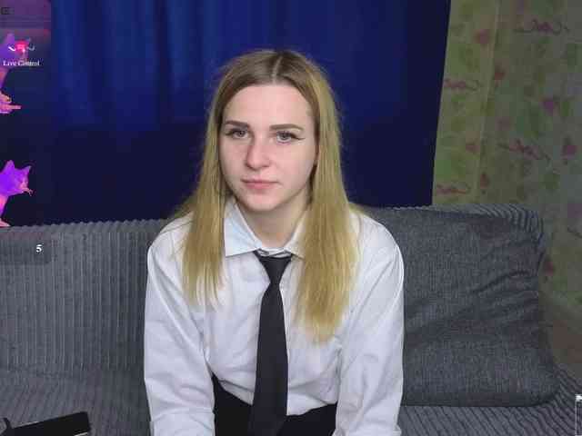 ElinaPantsoff Live Webcam on BongaCams