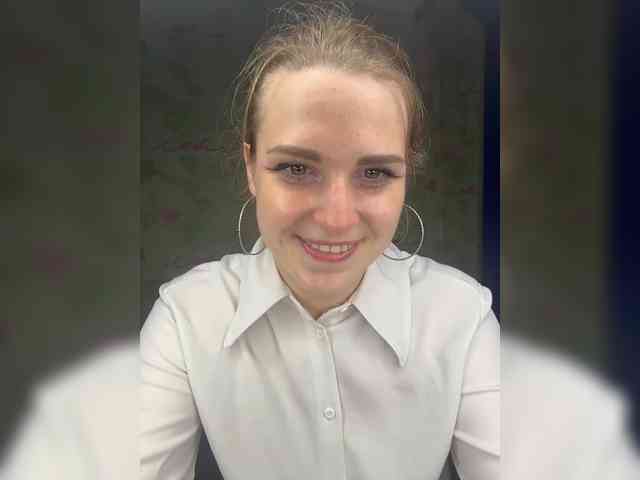ElinaPantsoff webcam