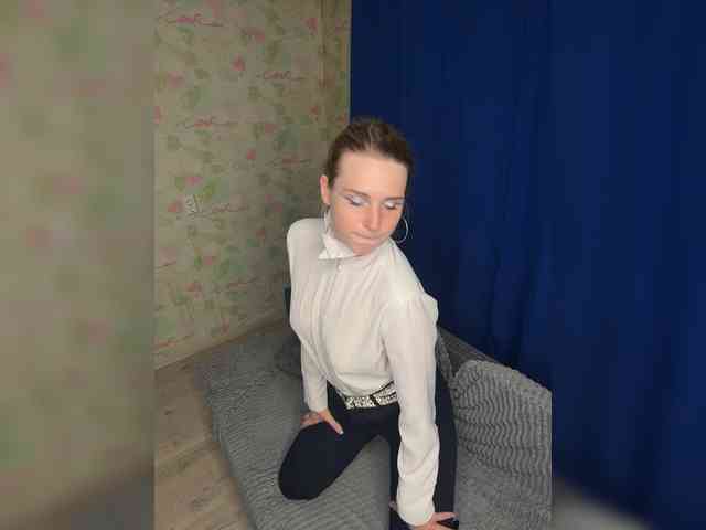 ElinaPantsoff webcam