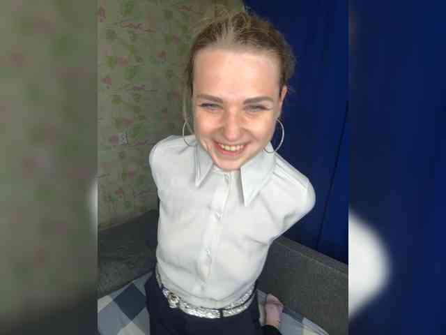 ElinaPantsoff webcam
