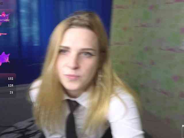 ElinaPantsoff webcam