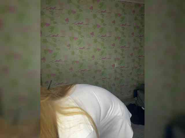 ElinaPantsoff webcam