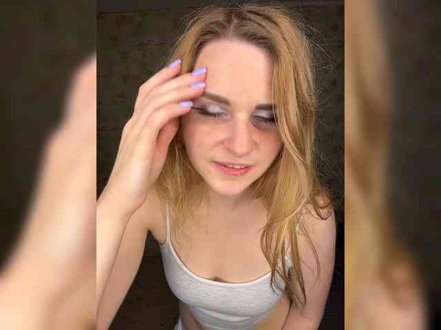 ElinaPantsoff webcam