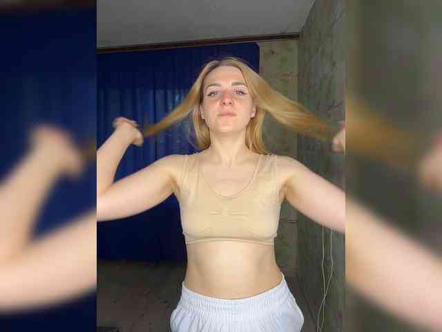 ElinaPantsoff webcam