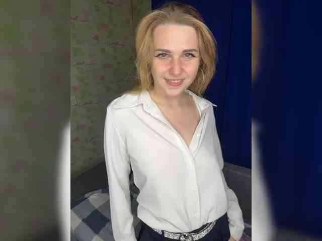 ElinaPantsoff webcam